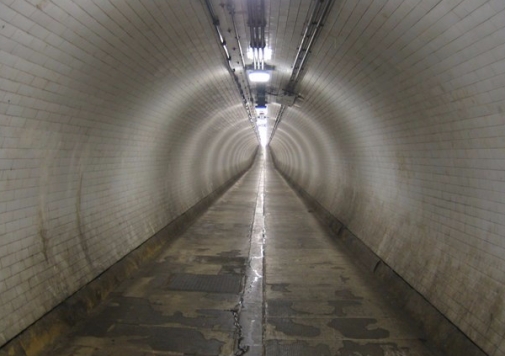 Woolwich_Foot_Tunnel_-_geograph.org.uk_-_398682